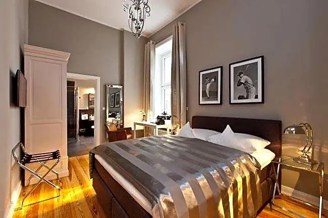 Hotel Wagner Im Dammtorpalais 3*