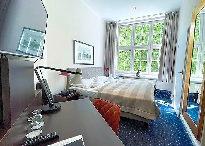 Hotel Wagner Im Dammtorpalais 3*